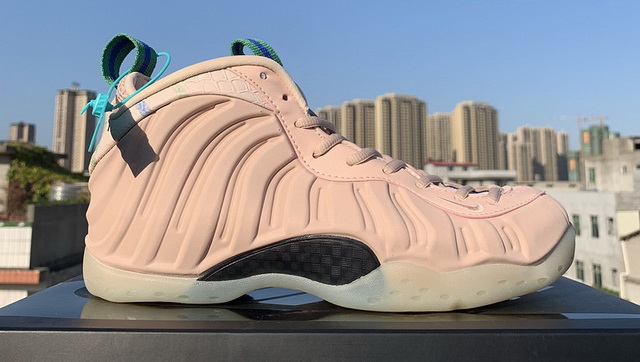 Women Air Foamposite One 005